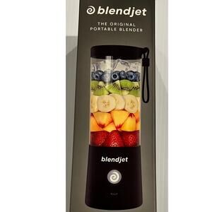 BlendJet 2 Portable cordless Blender for Smoothies and Shakes - 16 oz  NWT